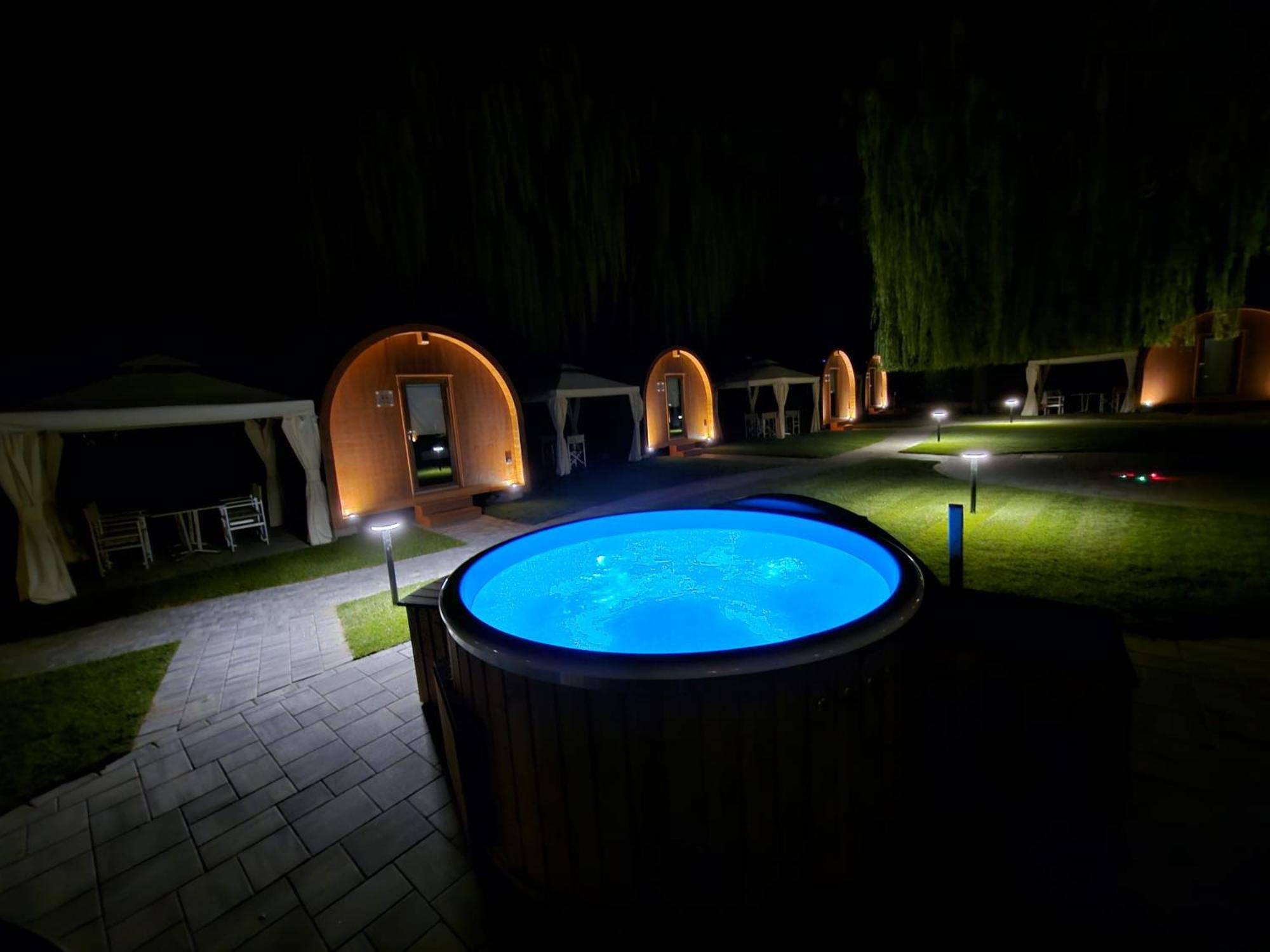 Vicolungo Glamour Lodge & Spa - Free Spa Hot Tub E Sauna Экстерьер фото